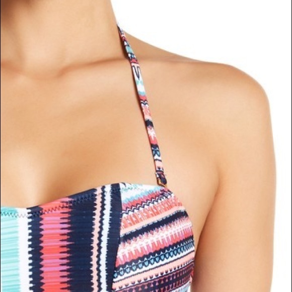 Jessica SimpsonPrint Cutout One-Piece Swimsuit - Picture 2 of 4